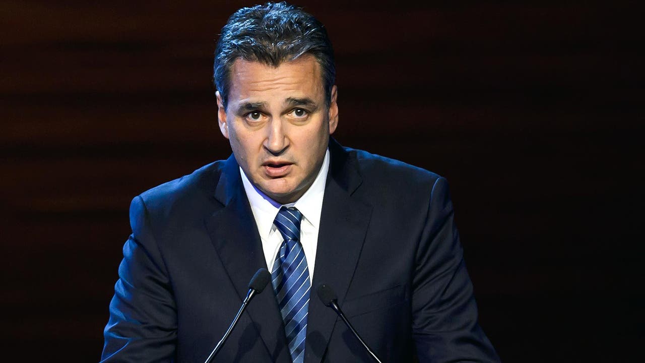 Investigator Garcia faces tough decisions after FIFA releases "erroneous" summary